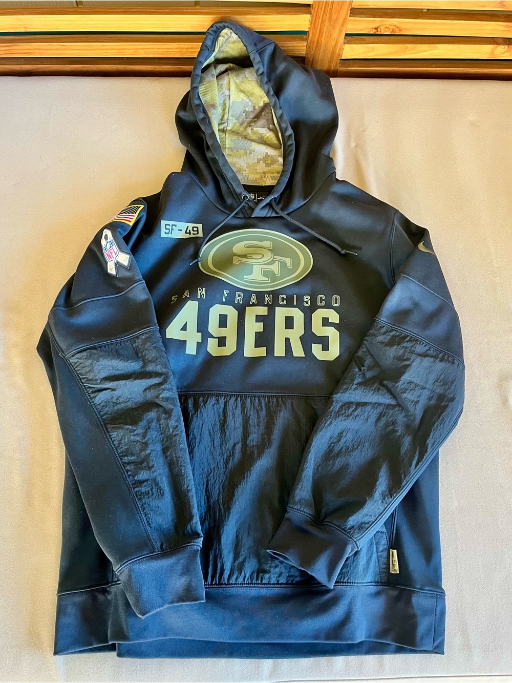 San Francisco 49ers Nike Dri-Fit NFL Salute to Service Black Hoodie Camo Men’s L